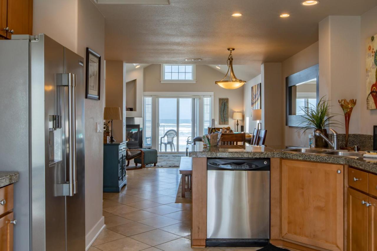 Rockaway Beach Vibes,Waterfront Oceanfront Rockaway Beach House Near Downtown,Wifi, Washer Dryer Exterior foto